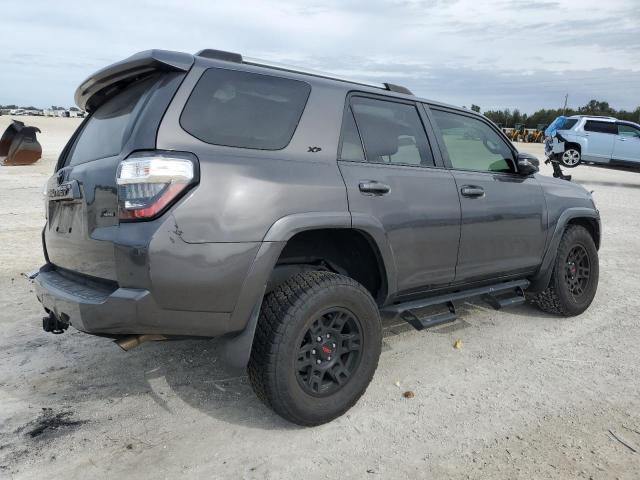 JTEBU5JR7K5682433 - 2019 TOYOTA 4RUNNER SR5 GRAY photo 3