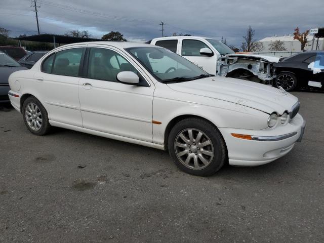 SAJEA51D92XC04165 - 2002 JAGUAR X-TYPE 2.5 WHITE photo 4