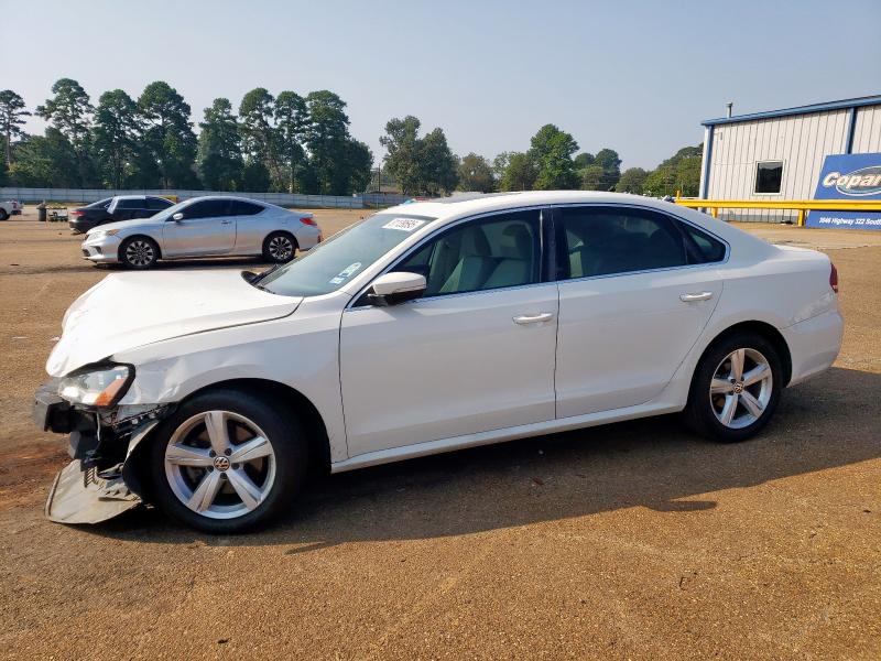 2013 VOLKSWAGEN PASSAT SE, 