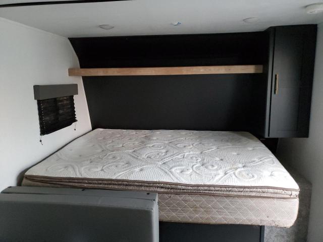 4YDTSGG17NW109684 - 2022 KEYSTONE SPRINTER თეთრი ფოტო 5