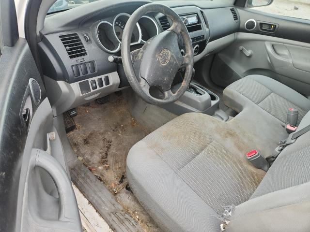 5TFNX4CN2BX001645 - 2011 TOYOTA TACOMA WHITE photo 8