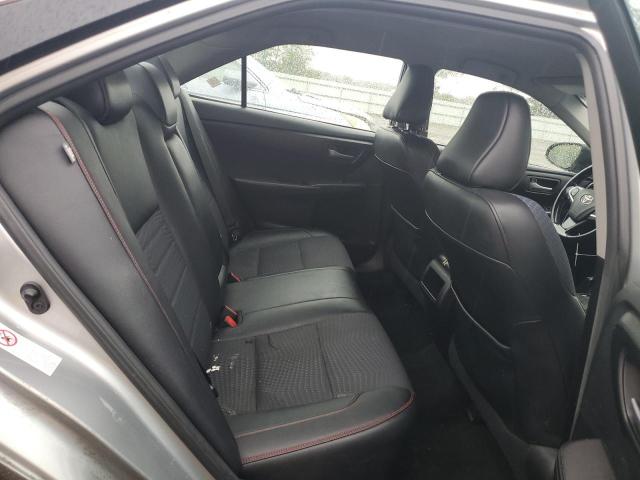 4T1BF1FK1FU922800 - 2015 TOYOTA CAMRY LE 银色 照片 10