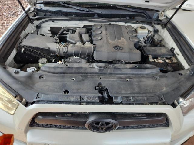 JTEZU5JR4A5008818 - 2010 TOYOTA 4RUNNER SR5 WHITE photo 11