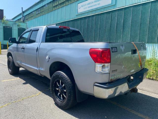 5TFUM5F11AX01281 - 2010 TOYOTA TUNDRA DOUBLE CAB SR5 BLUE photo 3