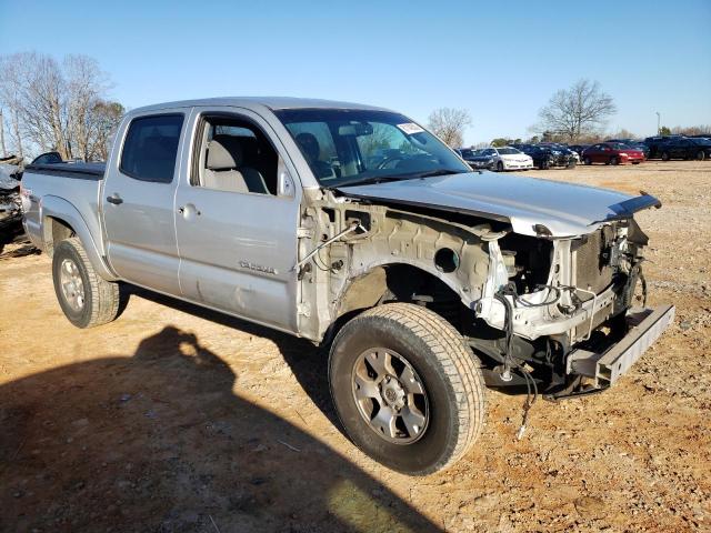 3TMJU4GN3BM117900 - 2011 TOYOTA TACOMA DOUBLE CAB PRERUNNER SILVER photo 4
