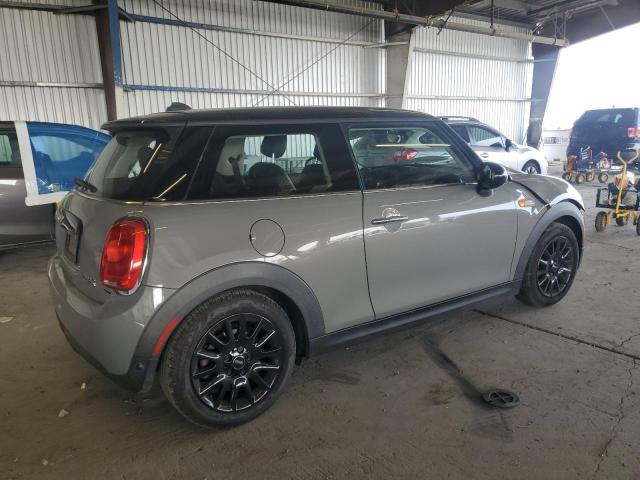 WMWXP5C56H3B77810 - 2017 MINI COOPER GRAY photo 3