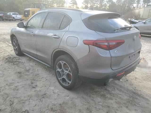 ZASFAKPN1J7B74146 - 2018 ALFA ROMEO STELVIO SPORT ნაცრისფერი ფოტო 2
