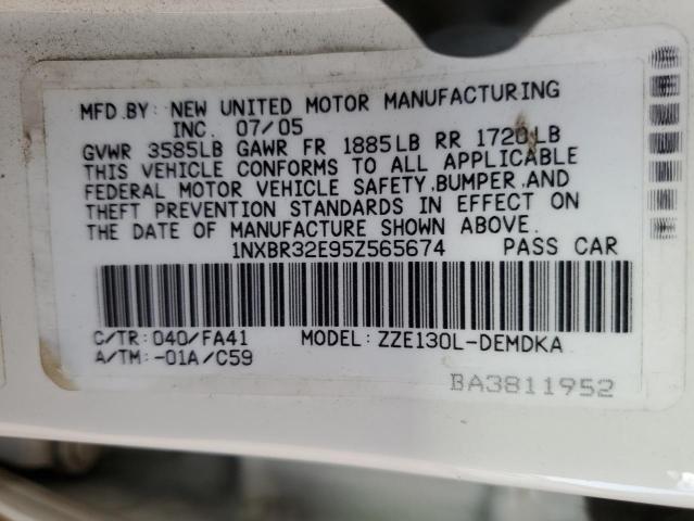 1NXBR32E95Z565674 - 2005 TOYOTA COROLLA CE WHITE photo 12