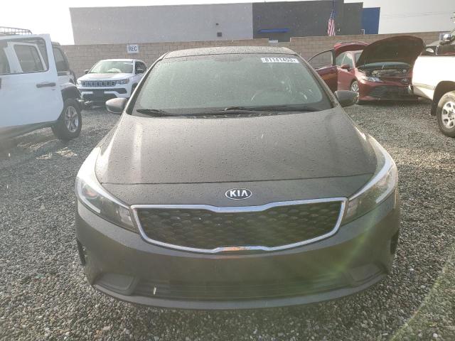 3KPFK4A79HE097225 - 2017 KIA FORTE LX GRAY photo 5