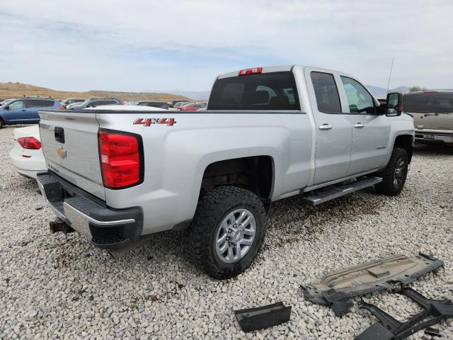 1GC2KUEG9JZ260247 - 2018 CHEVROLET SILVERADO K2500 HEAVY DUTY SILVER photo 3