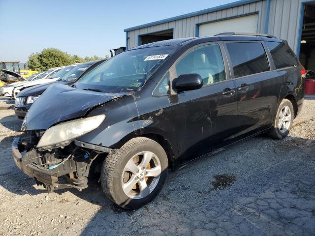 2011 TOYOTA SIENNA LE, 