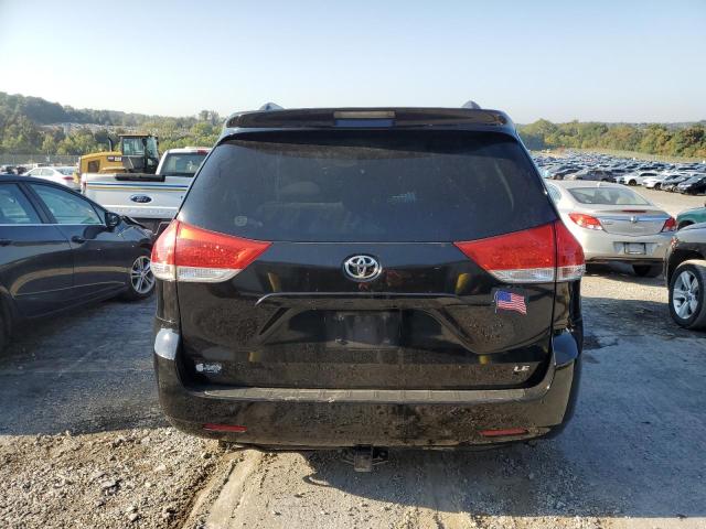 5TDKK3DC4BS125995 - 2011 TOYOTA SIENNA LE შავი ფოტო 6