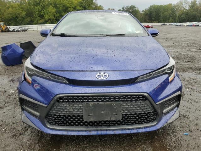 5YFS4MCEXMP060438 - 2021 TOYOTA COROLLA SE BLUE photo 5