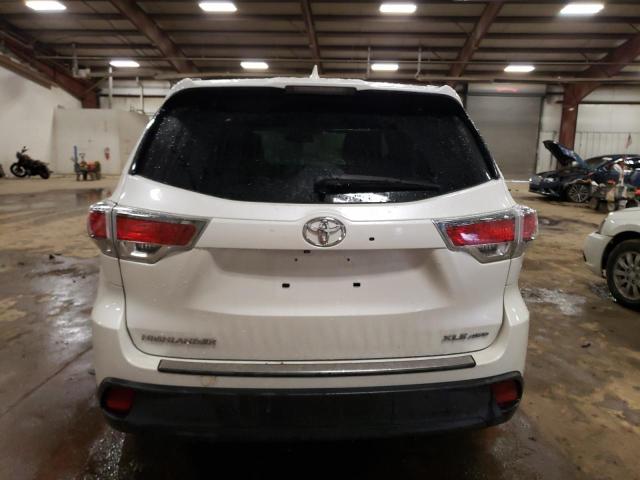 5TDJKRFH5GS278612 - 2016 TOYOTA HIGHLANDER XLE WHITE photo 6
