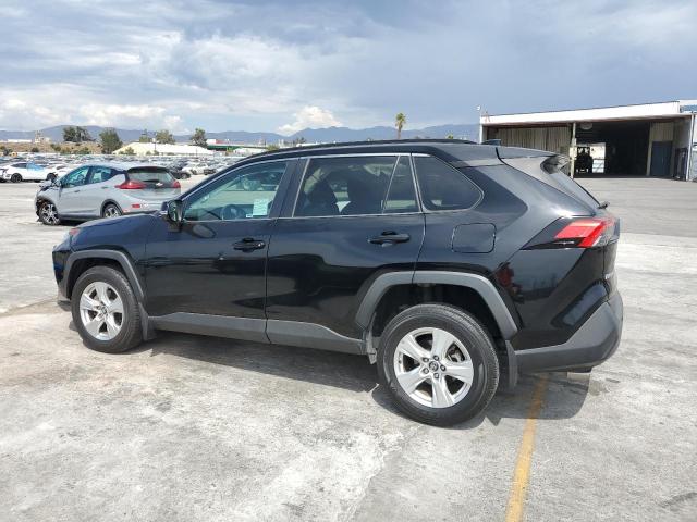 2T3W1RFV3MC095770 - 2021 TOYOTA RAV4 XLE BLACK photo 2