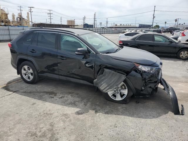 2T3W1RFV3MC095770 - 2021 TOYOTA RAV4 XLE BLACK photo 4