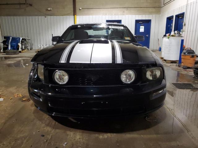 1ZVFT85H765228584 - 2006 FORD MUSTANG GT BLACK photo 5