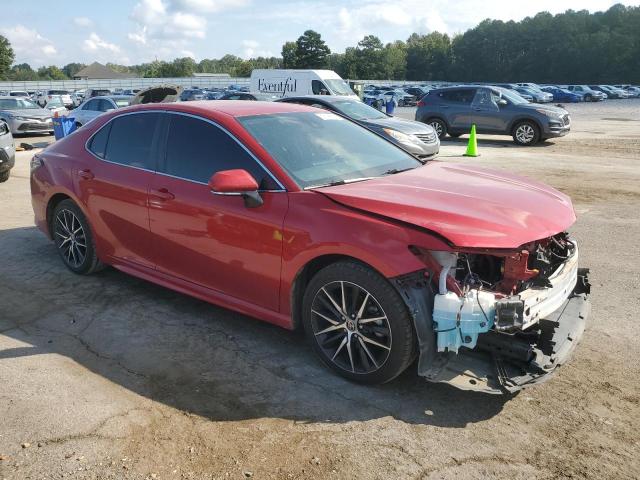 4T1G11AK6NU019228 - 2022 TOYOTA CAMRY SE წითელი ფოტო 4