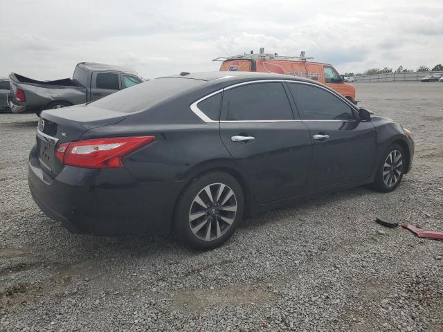 1N4AL3AP7HC224651 - 2017 NISSAN ALTIMA 2.5 შავი ფოტო 3