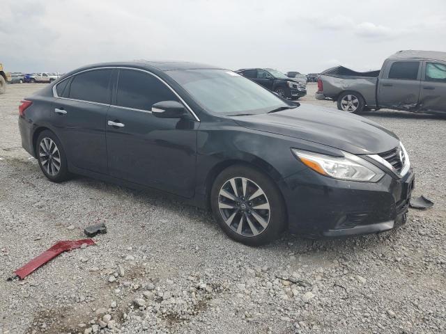 1N4AL3AP7HC224651 - 2017 NISSAN ALTIMA 2.5 შავი ფოტო 4