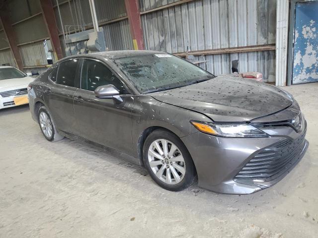 4T1C11AK5LU947933 - 2020 TOYOTA CAMRY LE 灰色 照片 4