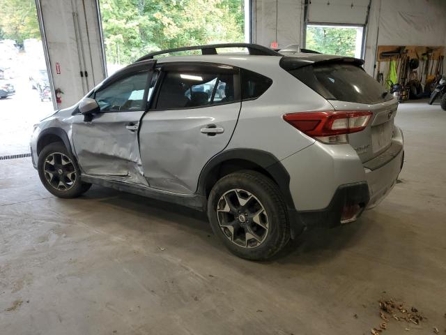 JF2GTACC6JH317495 - 2018 SUBARU CROSSTREK PREMIUM SILVER photo 2