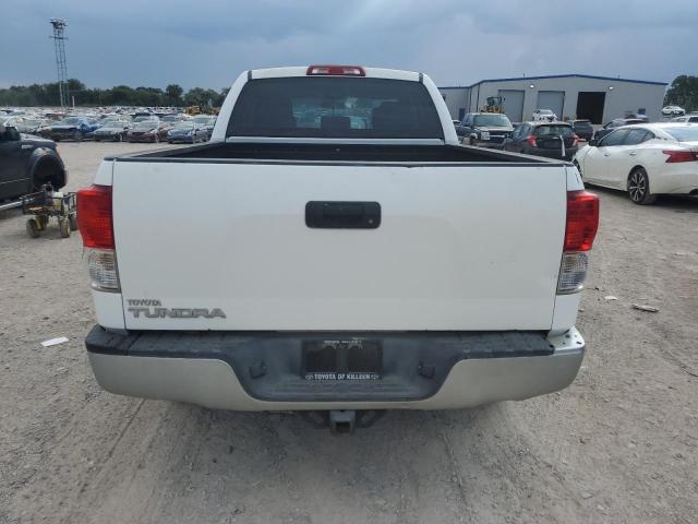 5TFRM5F16BX021924 - 2011 TOYOTA TUNDRA DOUBLE CAB SR5 WHITE photo 6