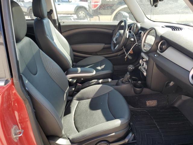 WMWMF33549TT68375 - 2009 MINI COOPER Rot Foto 10