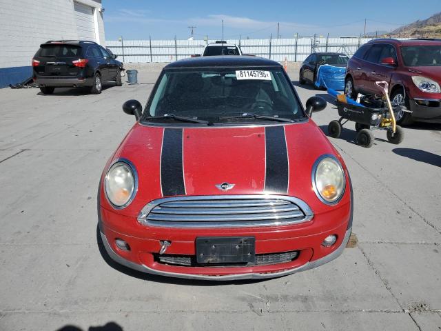 WMWMF33549TT68375 - 2009 MINI COOPER Rot Foto 5
