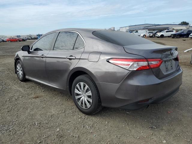 4T1C31AK7LU533840 - 2020 TOYOTA CAMRY LE GRAY photo 2