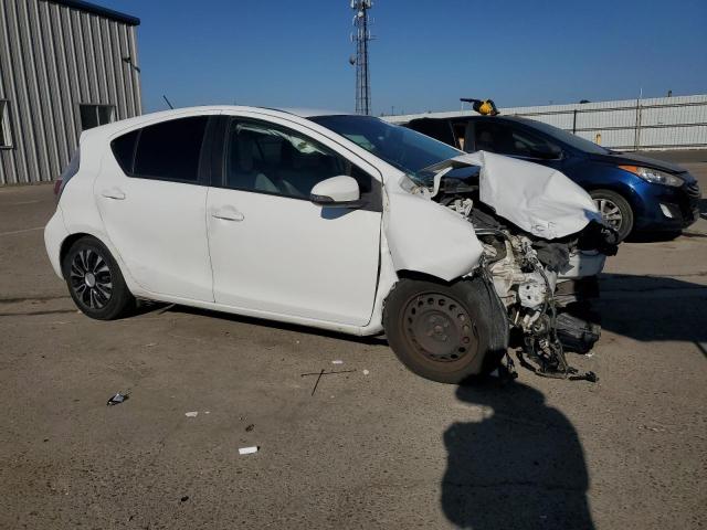 JTDKDTB32D1536390 - 2013 TOYOTA PRIUS C 白色 照片 4