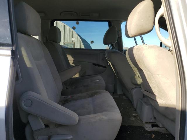 JN8AE2KP7B9002911 - 2011 NISSAN QUEST S SILVER photo 11