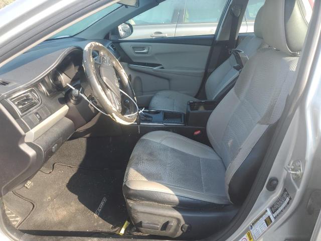 4T1BF1FK9HU283939 - 2017 TOYOTA CAMRY LE 银色 照片 7