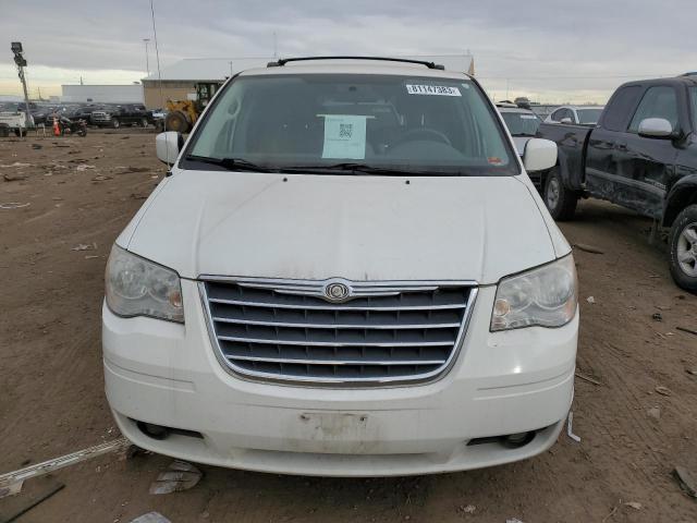 2A4RR5D17AR431742 - 2010 CHRYSLER TOWN & COU TOURING WHITE photo 5