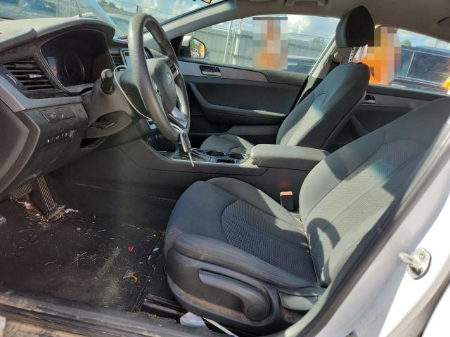 5NPE24AF4JH700604 - 2018 HYUNDAI SONATA SE თეთრი ფოტო 7