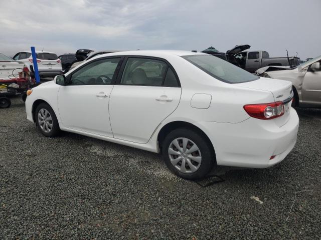 JTDBU4EE9B9164936 - 2011 TOYOTA COROLLA BASE Սպիտակ լուսանկար 2
