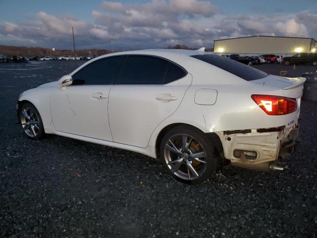 JTHBF5C27A5120916 - 2010 LEXUS IS 250 WHITE photo 2