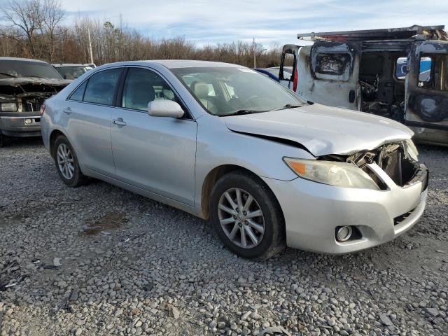 4T1BK3EK6BU611382 - 2011 TOYOTA CAMRY SE SILVER photo 4