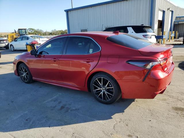 4T1S11AK1PU151942 - 2023 TOYOTA CAMRY SE NIGHT SHADE RED photo 2