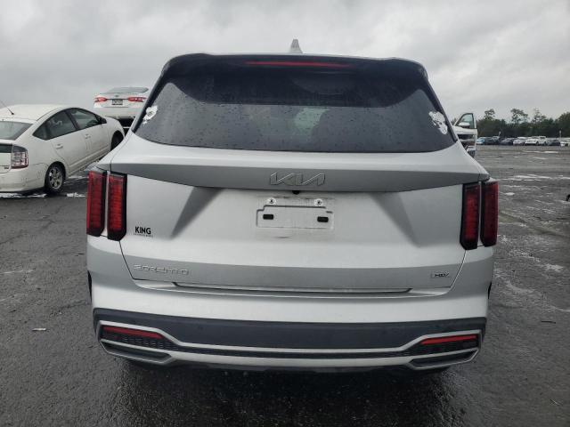 KNDRHDLG7P5221527 - 2023 KIA SORENTO EX SILVER photo 6