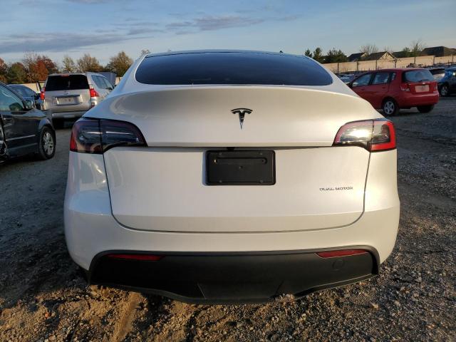 7SAYGDEE1PF868159 - 2023 TESLA MODEL Y WHITE photo 6