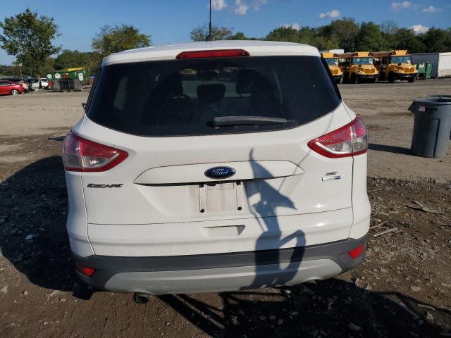 1FMCU9GX9FUA02450 - 2015 FORD ESCAPE SE WHITE photo 6