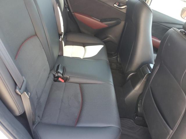 JM1DKBD77G0124324 - 2016 MAZDA CX-3 GRAND TOURING WHITE photo 10