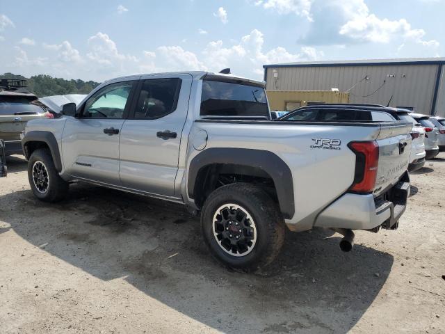 3TMLB5JN3SM143443 - 2025 TOYOTA TACOMA DOUBLE CAB Silber Foto 2