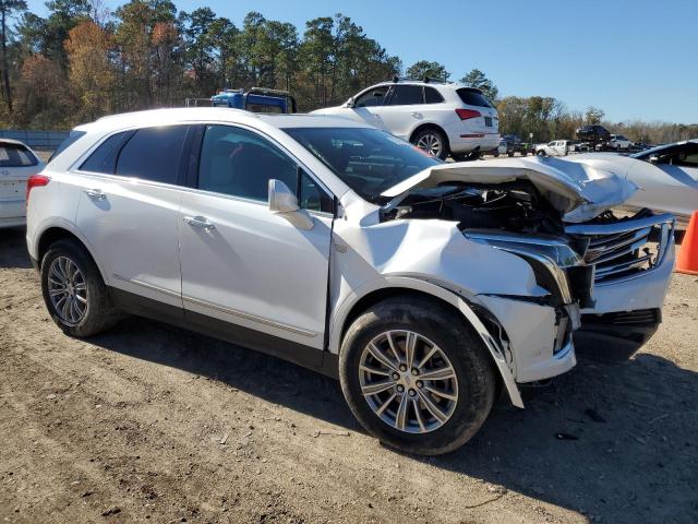 1GYKNBRS4HZ218356 - 2017 CADILLAC XT5 LUXURY WHITE photo 4