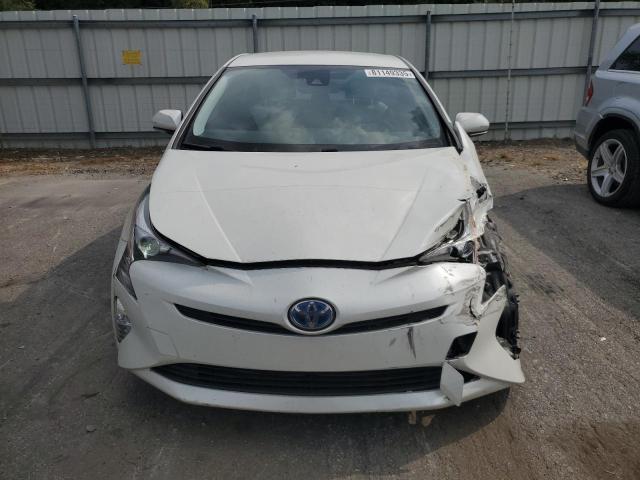 JTDKARFU5G3004719 - 2016 TOYOTA PRIUS أبيض صورة 5