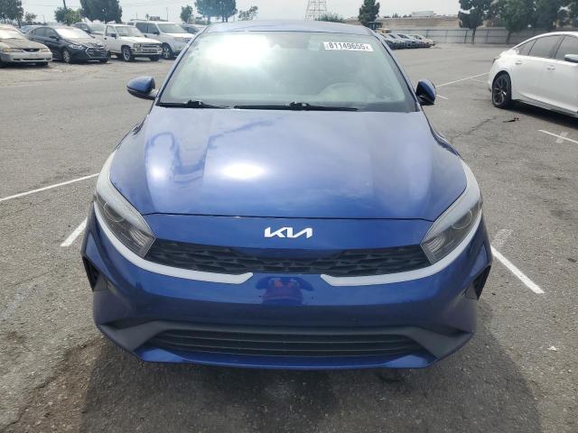 3KPF24AD3NE482913 - 2022 KIA FORTE FE 蓝色 照片 5