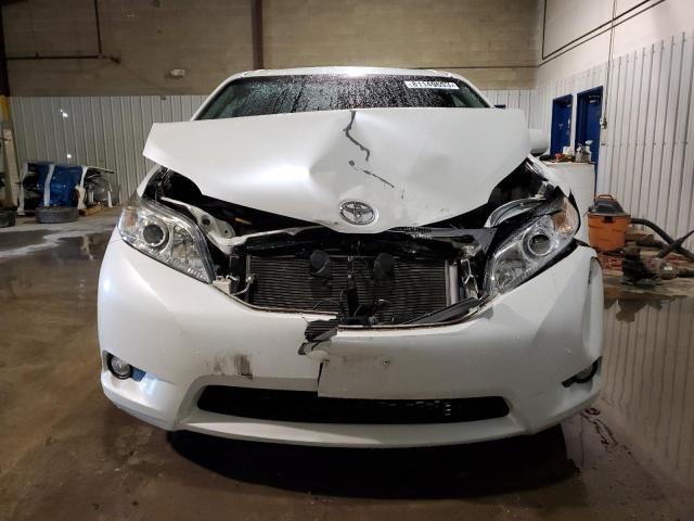 5TDYK3DC1FS660640 - 2015 TOYOTA SIENNA XLE WHITE photo 5