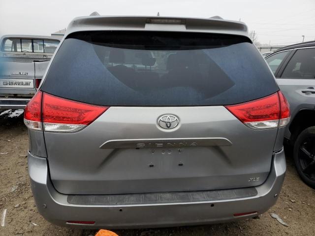 5TDYK3DC1ES449906 - 2014 TOYOTA SIENNA XLE SILVER photo 6