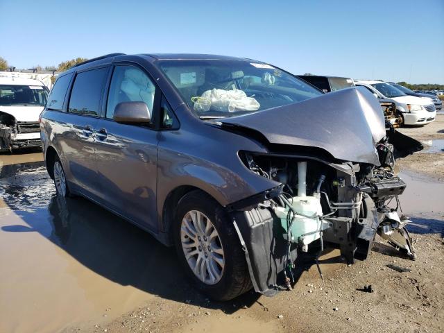 5TDYK3DC9FS678660 - 2015 TOYOTA SIENNA XLE GRAY photo 4